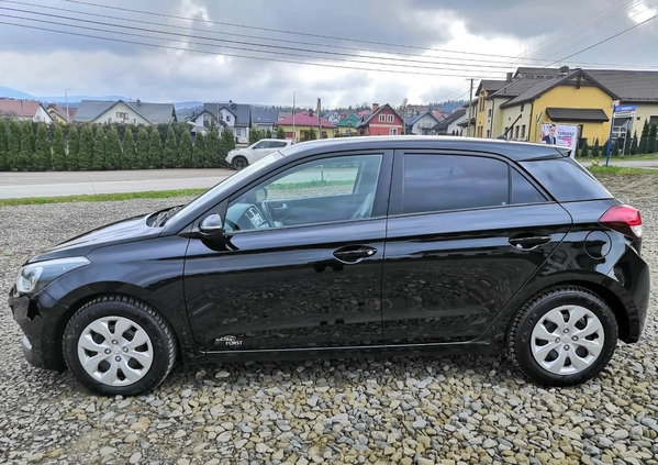 Hyundai i20 cena 25900 przebieg: 179000, rok produkcji 2015 z Skarszewy małe 781